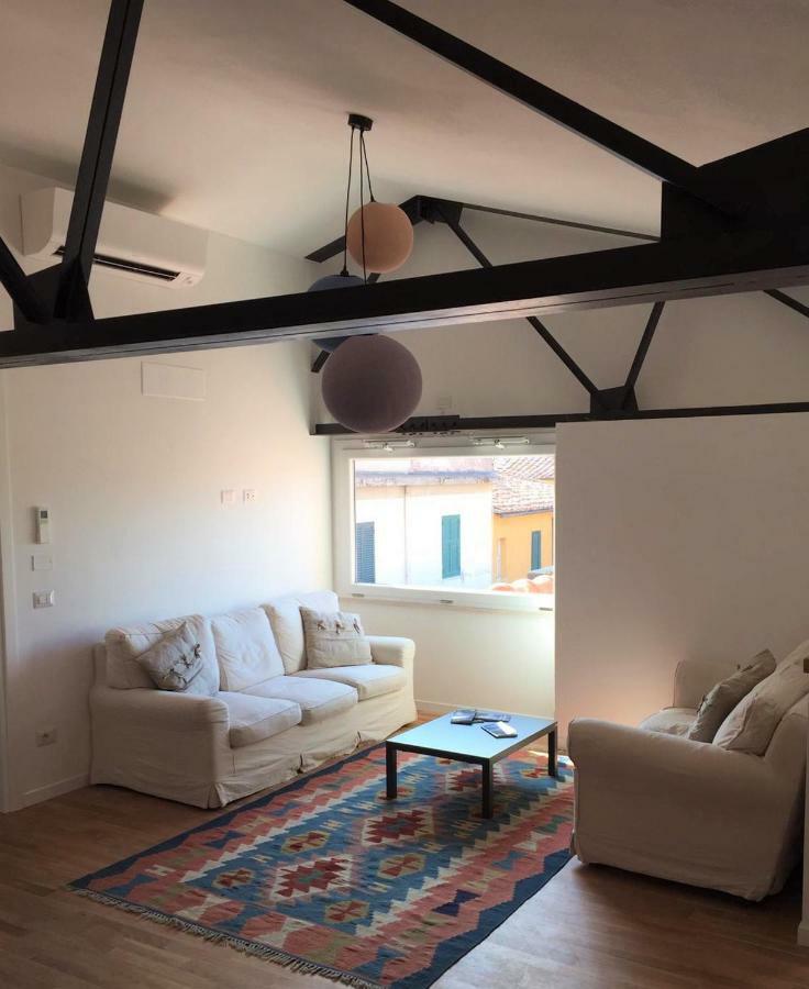 Cinema House Apartments Orbetello Esterno foto